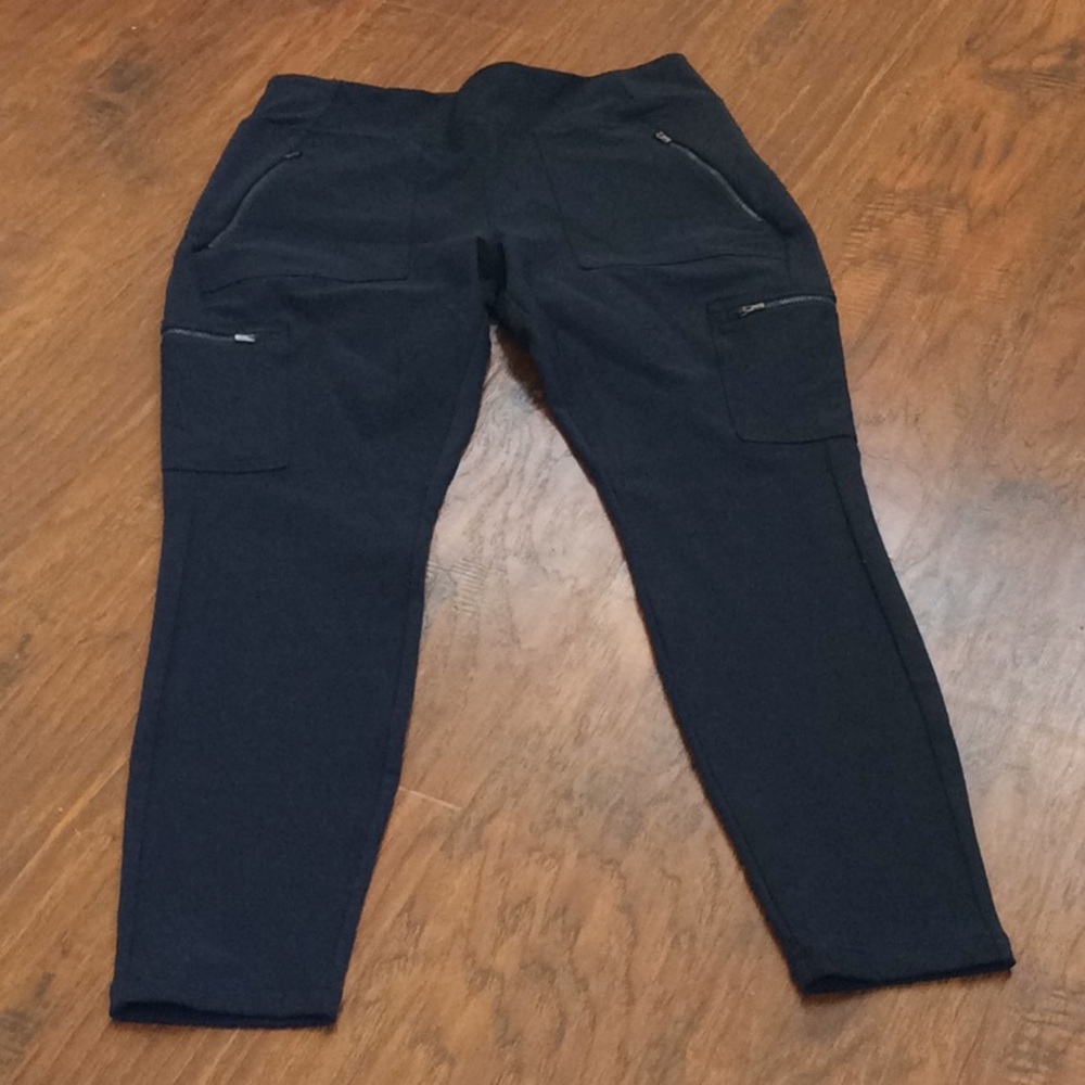 Athlete Hybrid High Rise Cargo Legging size 12 - Picture 7 of 13